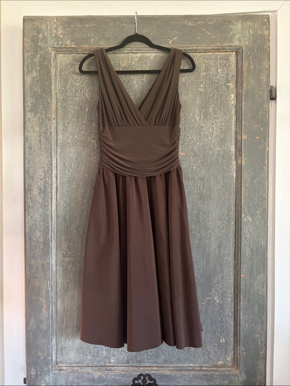 Jessica Howard Brown V-Neck Midi Dress